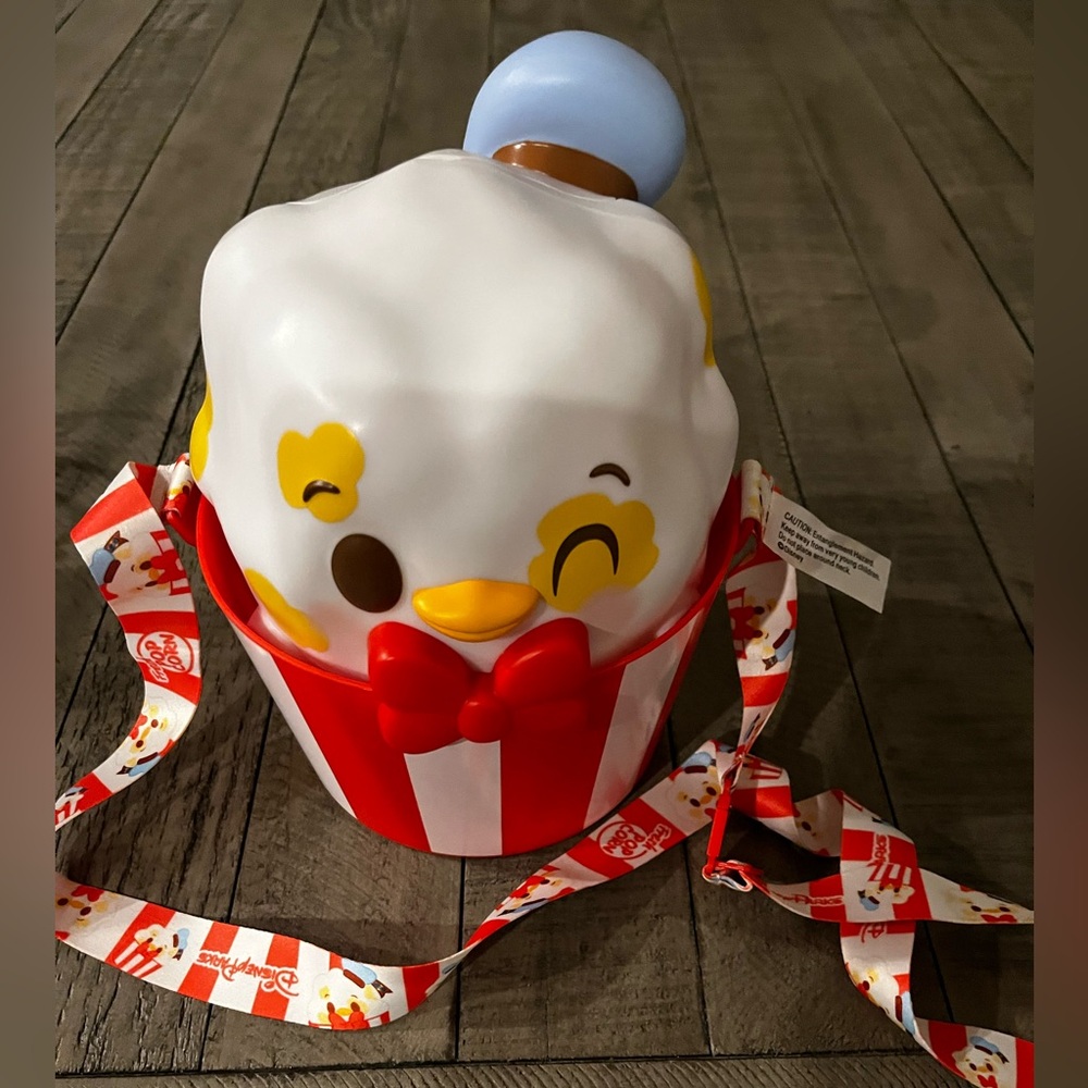 Walt Disney World Donald Duck Munchling popcorn bucket